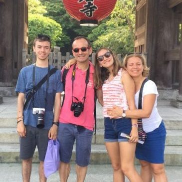 A Happy Family from France Enjoys Kamakura Despite the Scorching Heat
