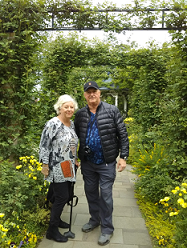 Cheerful Canadian Couple Like Yamate, Elegant Residences District in Yokohama